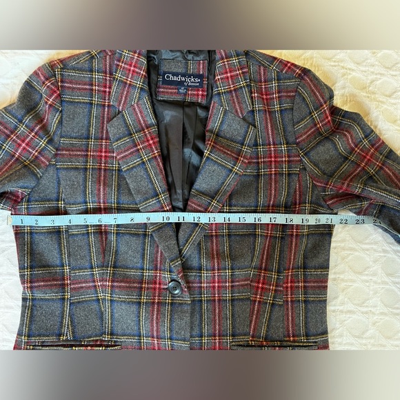🦊Vintage Chadwick’s Boston Grey/Red Plaid Wool BlazerJacket Sz14P Holiday Ready - Picture 8 of 12